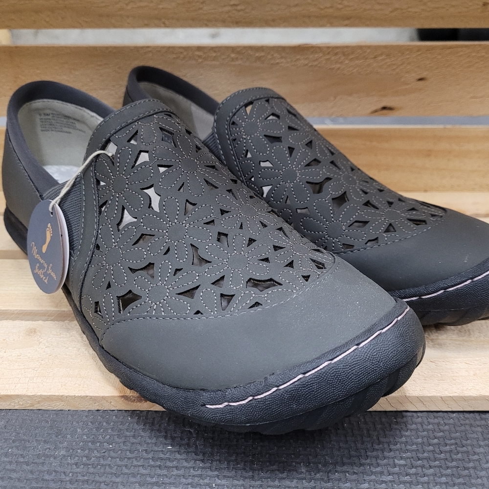 JBU jamblu women's wildflower slip on shoe. Women's 9.5 new with tags